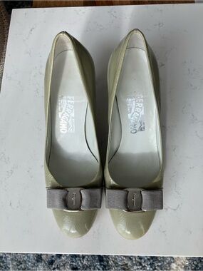 Salvatore Ferragamo Vara Bow Pumps